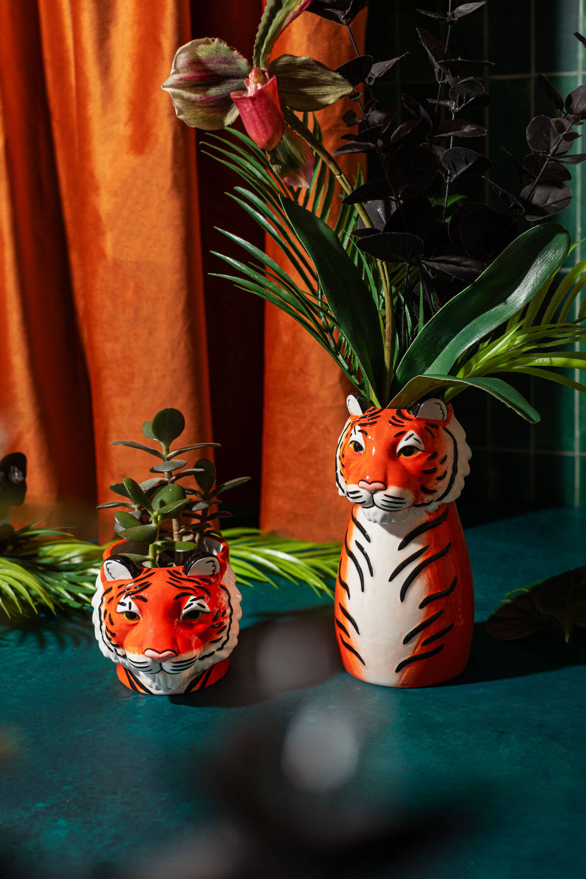 Vase, Tigerformet